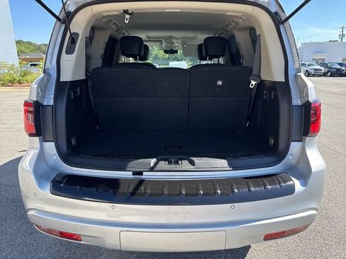 Used 2021 INFINITI QX80 Luxe image 8