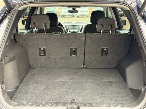 Used 2018 Chevrolet Equinox LT image 9