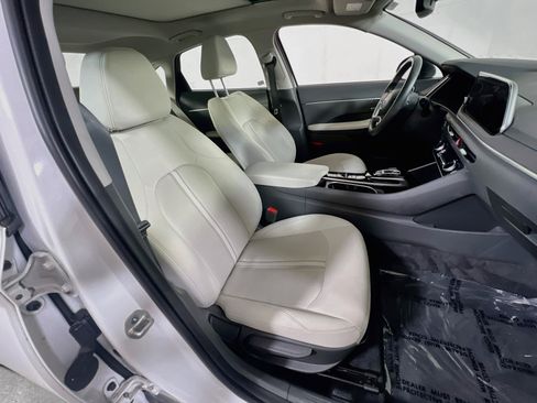 Used 2023 Hyundai Sonata SEL w/ Convenience Package FWD image 28