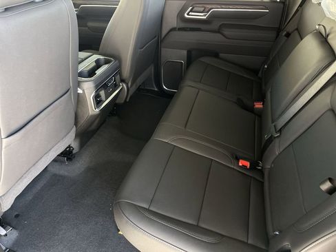 New 2025 GMC Sierra 2500 SLT w/ SLT Premium Package image 26