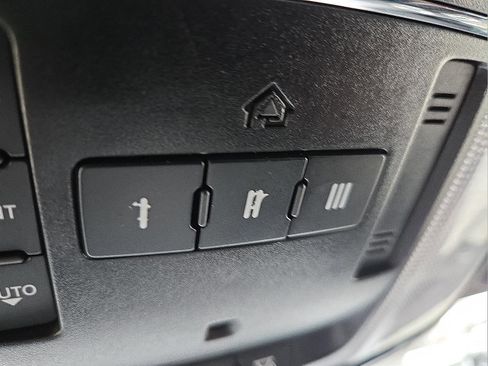 Used 2020 Jeep Grand Cherokee Altitude image 21