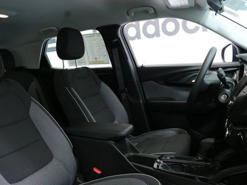 Used 2023 Chevrolet TrailBlazer LS image 30