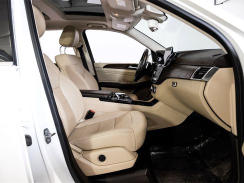 Used 2019 Mercedes-Benz GLS 450 4MATIC w/ Premium 1 Package image 37