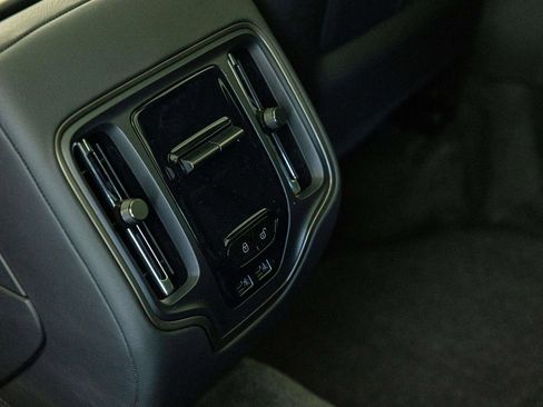 New 2026 Aston Martin DBX 707 image 43