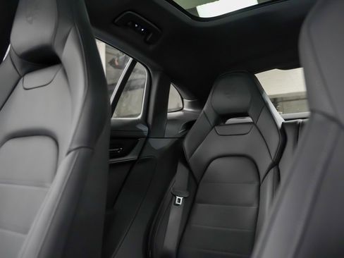 New 2026 Porsche Panamera 4 image 37