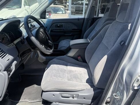 Used 2005 Honda Pilot EX image 9