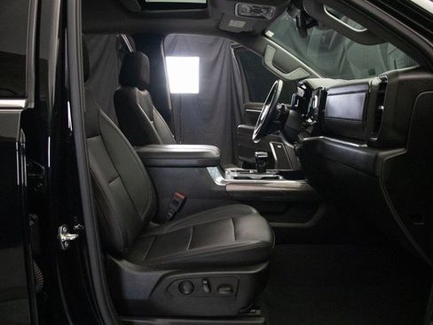 Used 2023 Chevrolet Silverado 1500 LTZ w/ LTZ Premium Package image 17