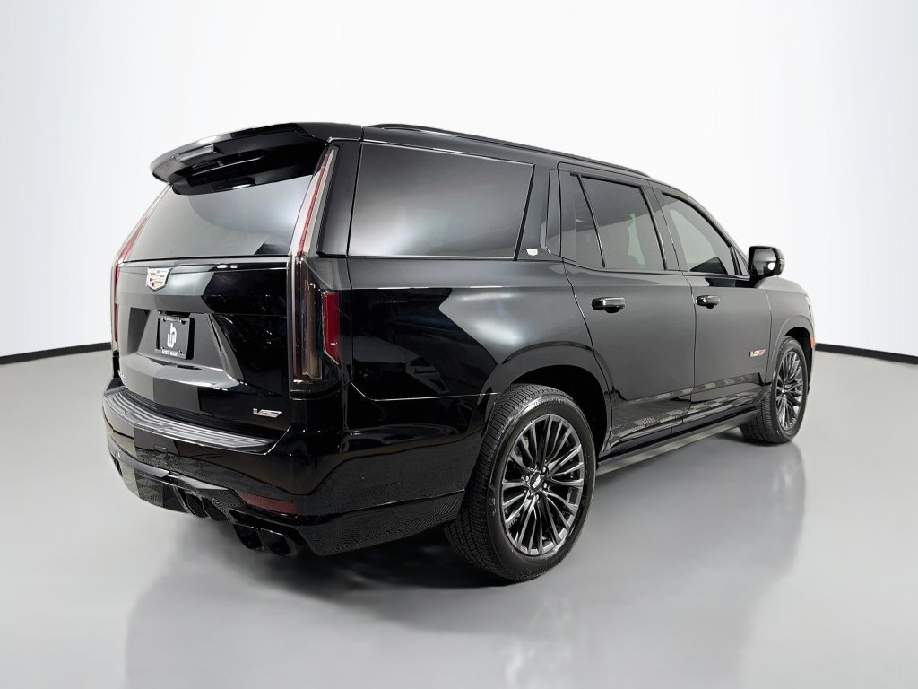 Used 2023 Cadillac Escalade V AWD/4WD image 5