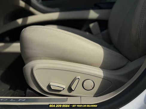 Used 2020 Lincoln MKZ w/ Convenience Package FWD image 16