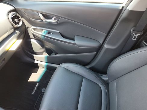Used 2023 Hyundai Kona Limited FWD image 34