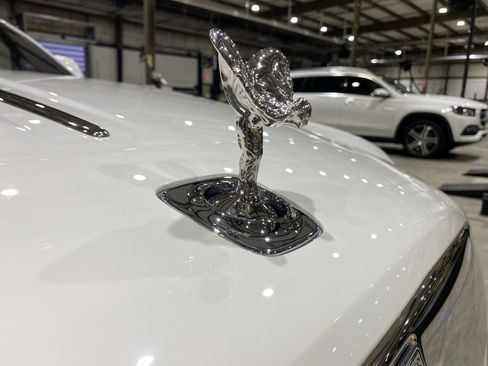 Used 2021 Rolls-Royce Dawn RWD image 25