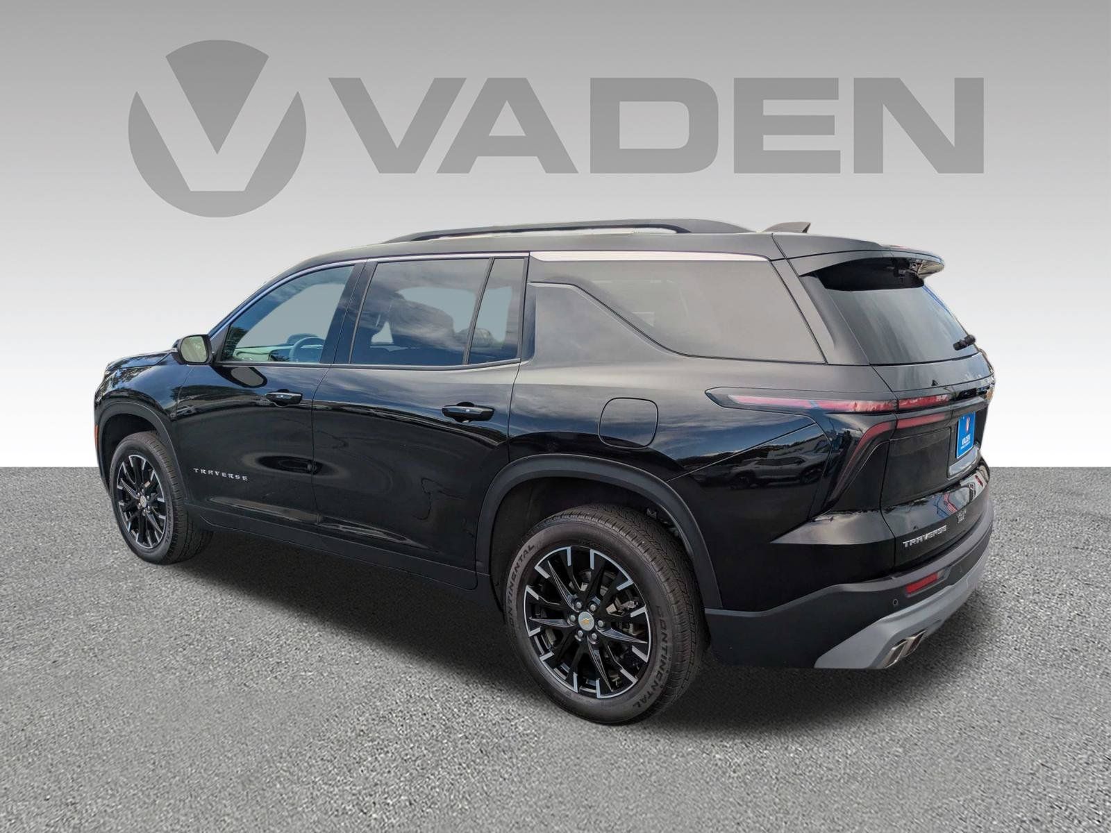 Used 2026 Chevrolet Traverse LT w/ Sun and Wheel Package FWD image 29