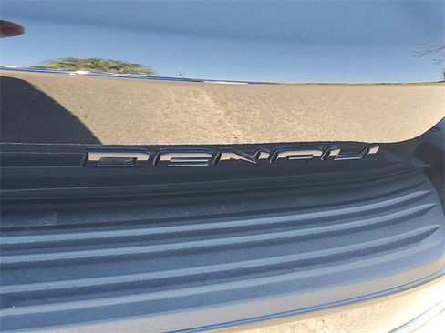 Used 2024 GMC Yukon Denali Ultimate image 32