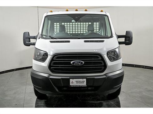 Used 2019 Ford Transit 250 138 RWD image 4
