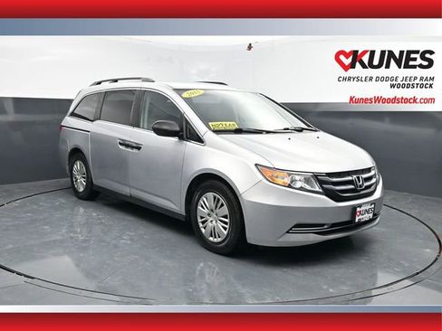 Used 2015 Honda Odyssey LX image 1