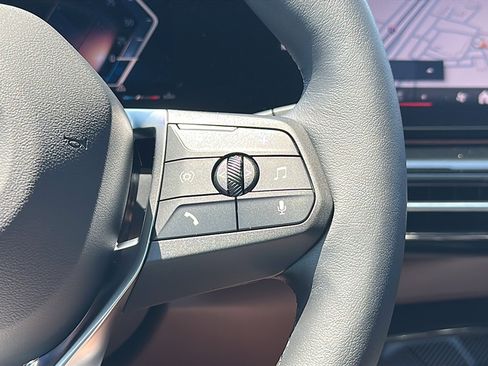 New 2025 BMW X1 xDrive28i w/ Technology Package image 18