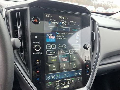 Used 2025 Subaru Crosstrek 2.5i Limited w/ Popular Package #3A image 17