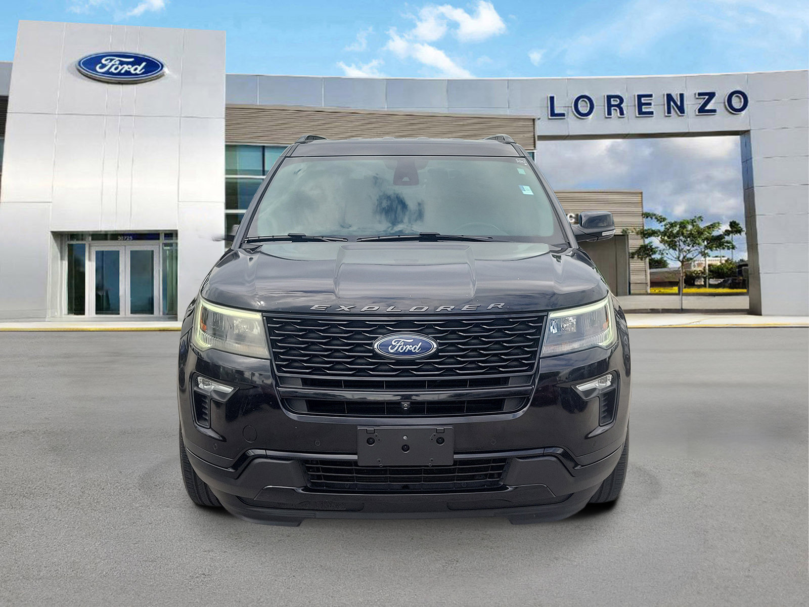 Used 2019 Ford Explorer Sport w/ Equipment Group 401A AWD/4WD image 2