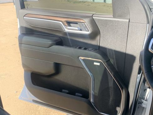 New 2026 Chevrolet Silverado 1500 LT Trail Boss w/ Dark Appearance Package AWD/4WD image 20