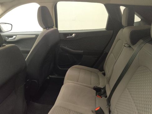 Used 2020 Ford Escape SE FWD image 18