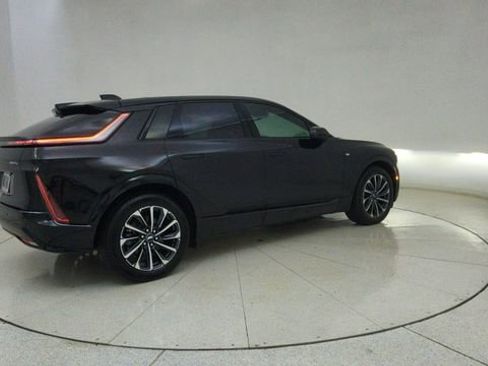 Used 2025 Cadillac Lyriq Sport AWD/4WD image 72