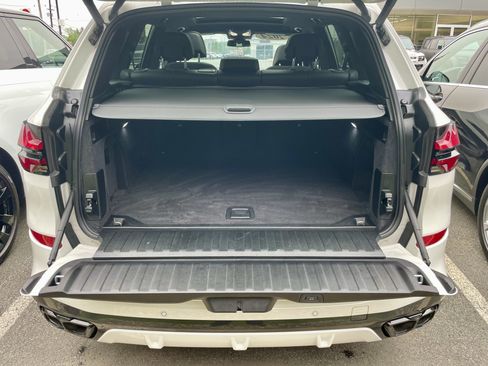 Used 2024 BMW X5 M60i w/ Parking Assistance Package AWD/4WD image 37