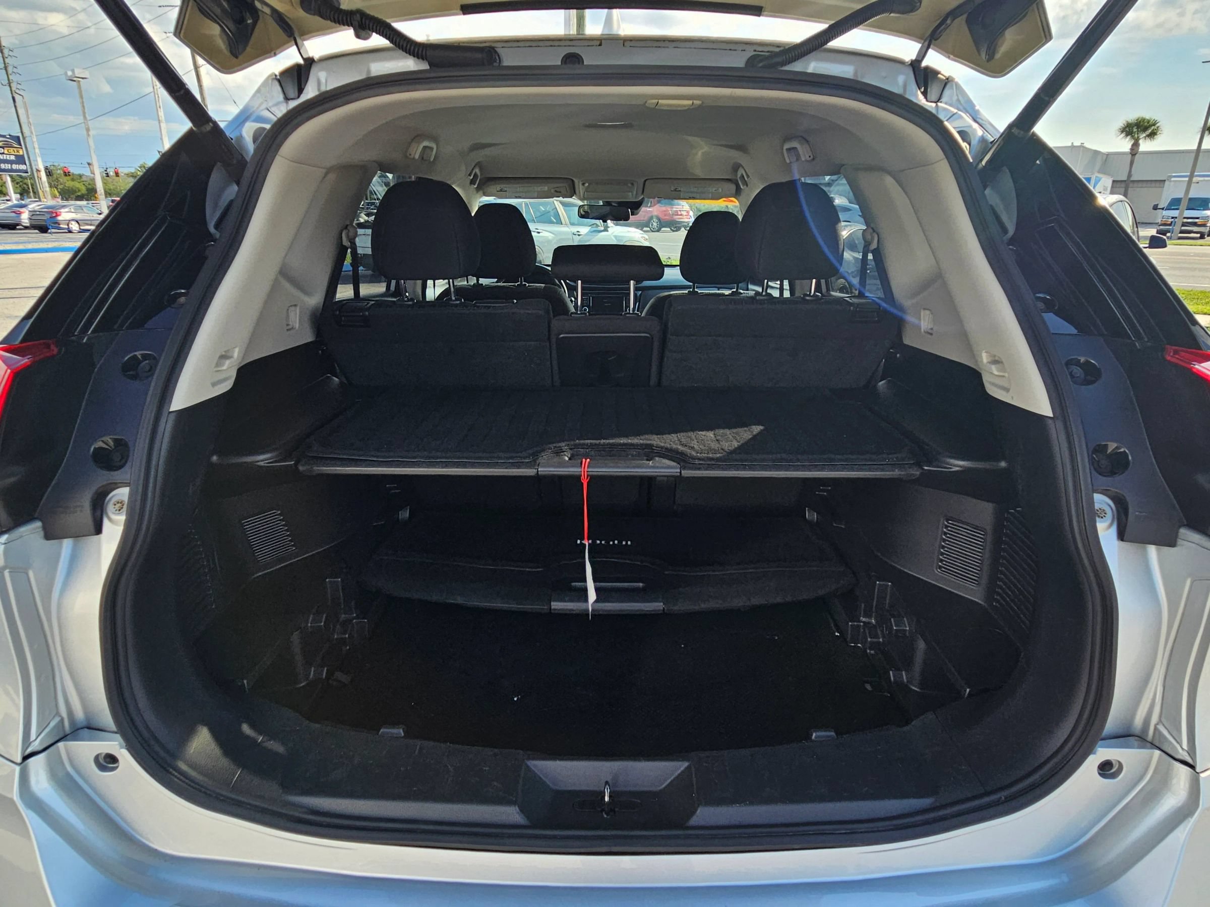 Used 2020 Nissan Rogue SV AWD/4WD image 9