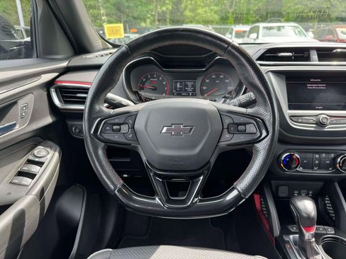 Used 2022 Chevrolet TrailBlazer RS FWD image 22