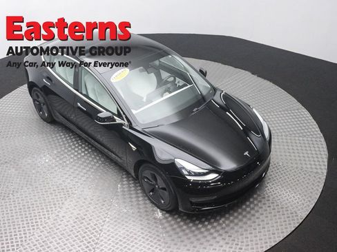 Used 2020 Tesla Model 3 Standard Range RWD image 3