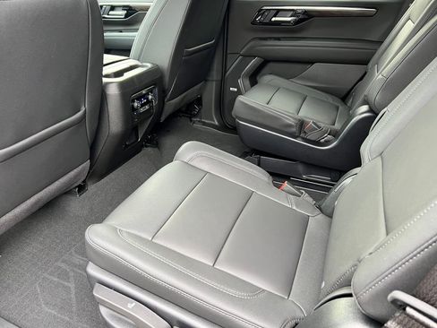 Certified 2025 Chevrolet Tahoe Z71 w/ Comfort Package image 12