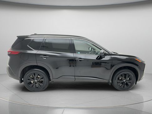 Used 2023 Nissan Rogue SV w/ SV Premium B Package AWD/4WD image 6