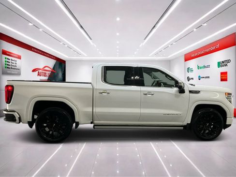 Used 2023 GMC Sierra 1500 Denali w/ Denali Reserve Package AWD/4WD image 9