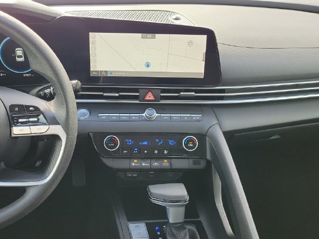 Used 2024 Hyundai Elantra SEL FWD image 24