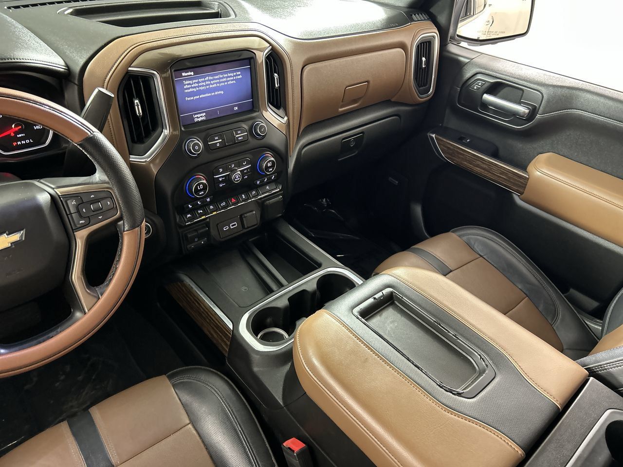 Used 2019 Chevrolet Silverado 1500 High Country w/ Technology Package AWD/4WD image 24