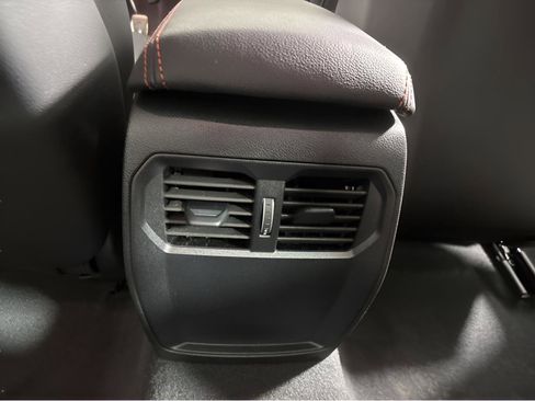 Used 2025 BMW M2 image 27