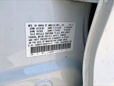Used 2017 Acura ILX FWD image 38
