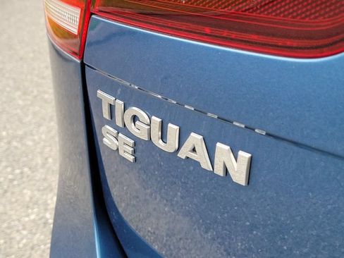 Used 2019 Volkswagen Tiguan SE w/ Panoramic Sunroof Package AWD/4WD image 8