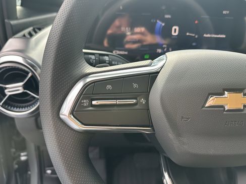 New 2026 Chevrolet Equinox EV LT image 27