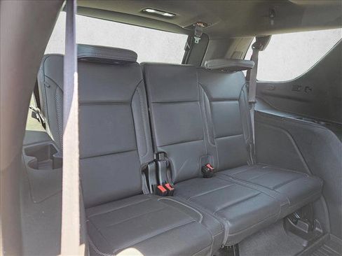 Used 2021 GMC Yukon Denali w/ Denali Premium Package AWD/4WD image 18