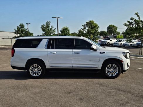 Used 2021 GMC Yukon XL SLT w/ SLT Premium Package RWD image 4