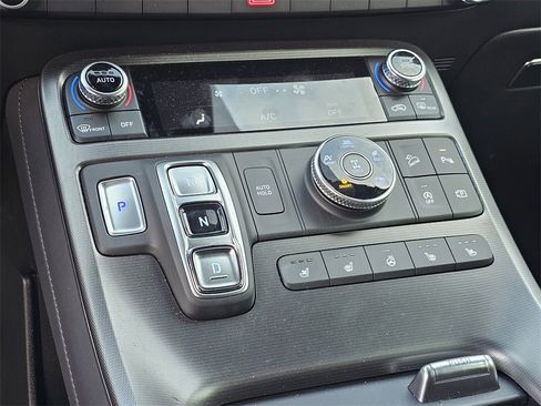 Certified 2025 Hyundai Palisade Calligraphy image 23