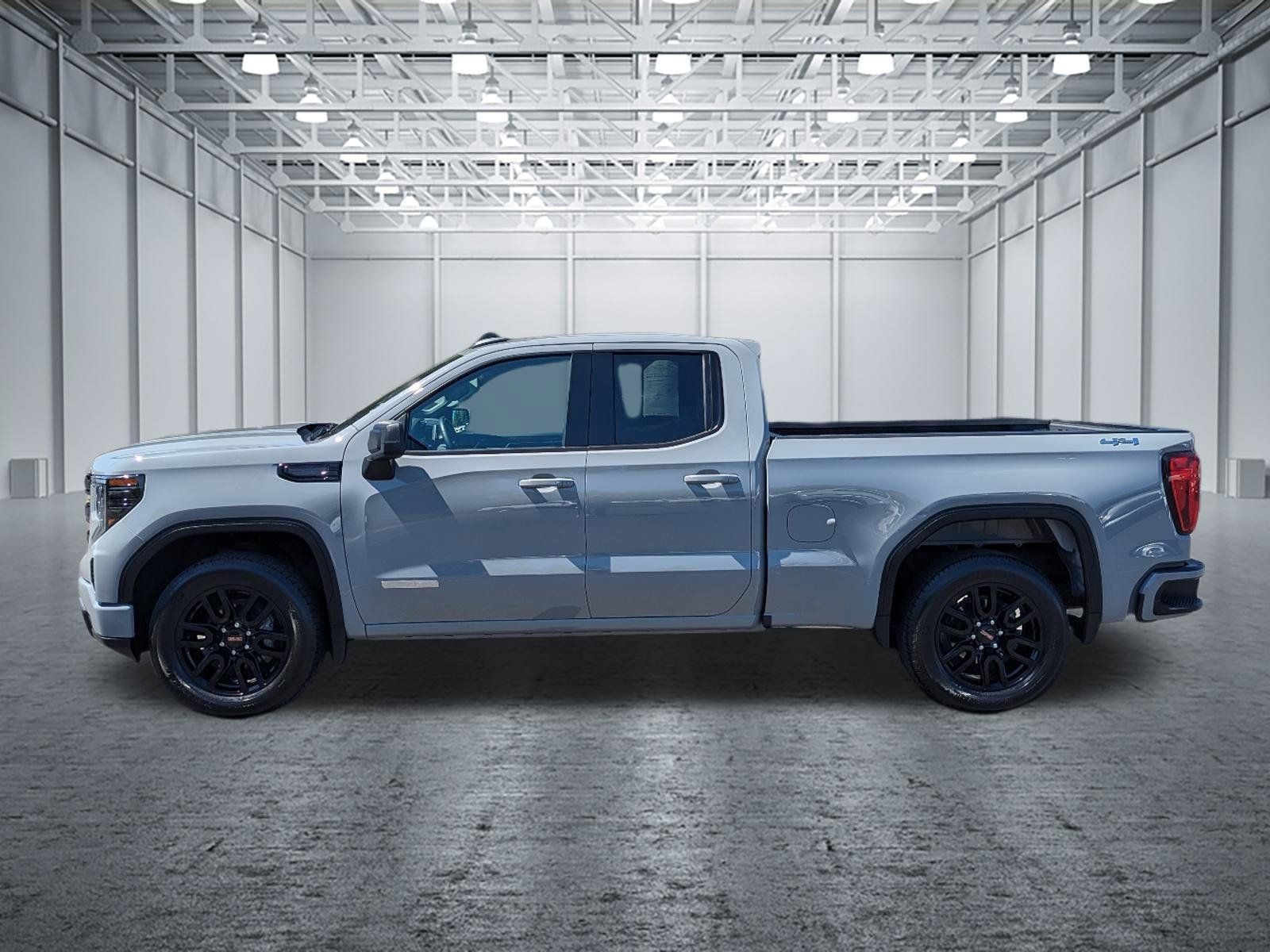 Used 2024 GMC Sierra 1500 Elevation AWD/4WD image 2