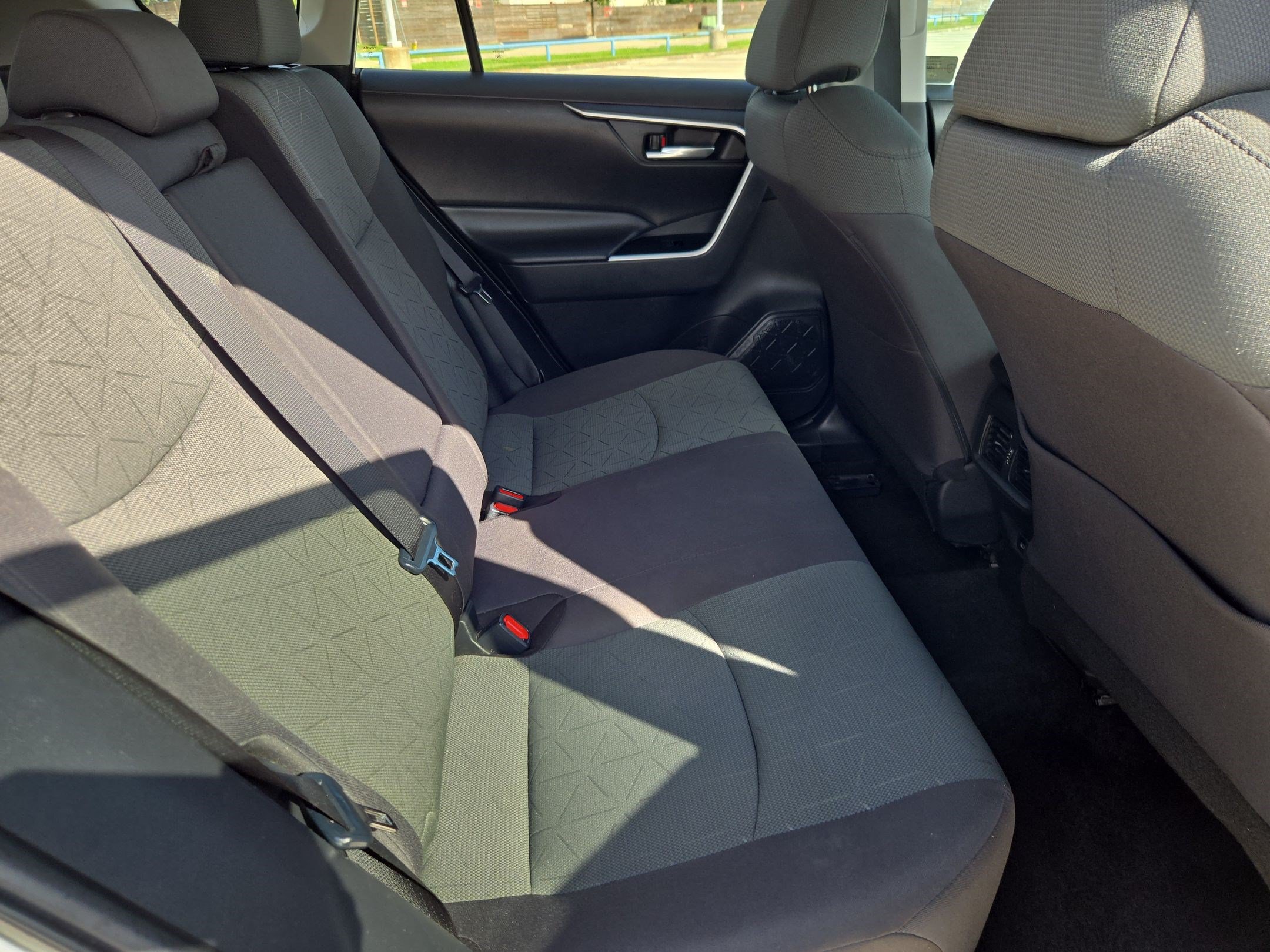 Used 2023 Toyota RAV4 XLE FWD image 31
