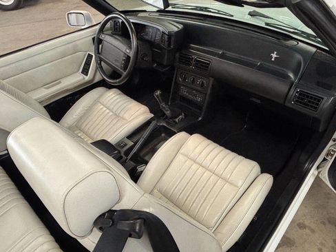 Used 1993 Ford Mustang LX RWD image 30