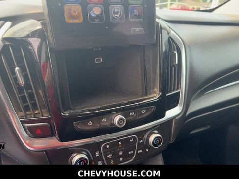 Used 2018 Chevrolet Traverse LT FWD image 69
