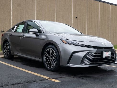 New 2026 Toyota Camry XLE FWD image 2