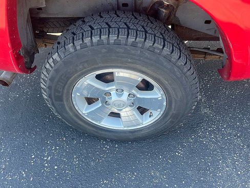 Used 2014 Toyota Tacoma 4x4 Double Cab image 11