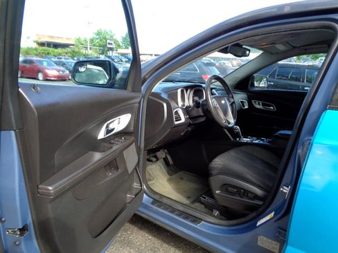 Used 2012 Chevrolet Equinox LT w/ Driver Convenience Package image 9