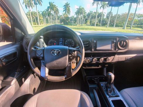 Used 2019 Toyota Tacoma SR RWD image 15