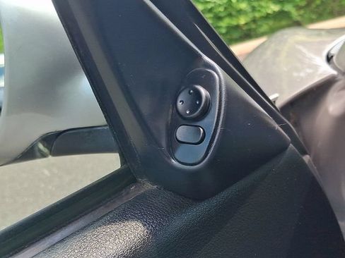 Used 2001 Porsche Boxster RWD image 23